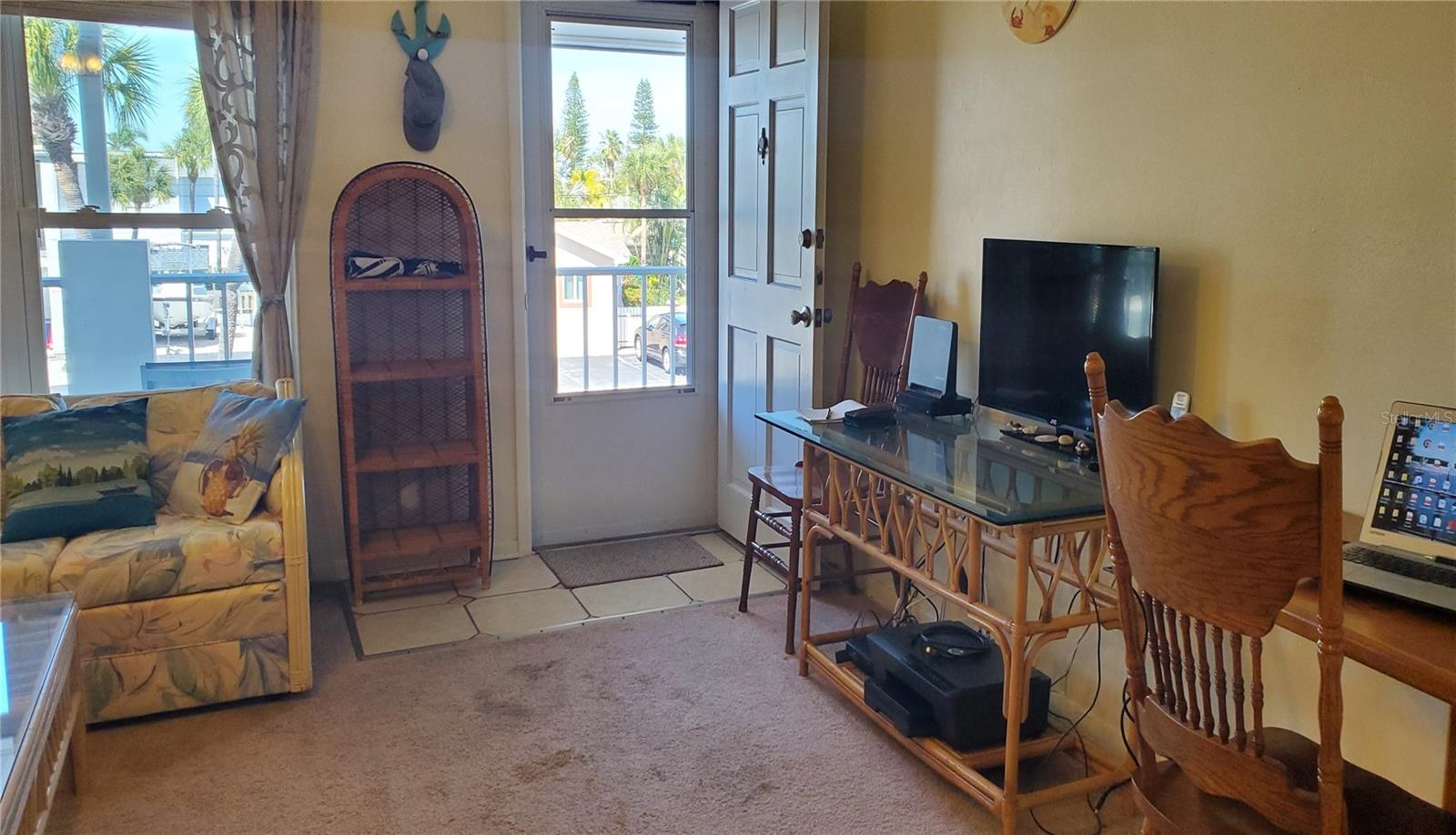 SUNSET PLAZA EAST APTS CONDO - Residential Lease