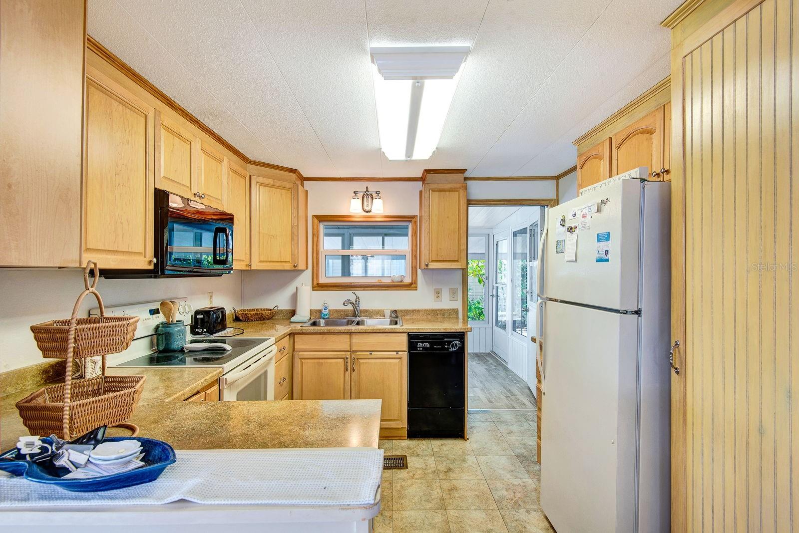 PARADISE BAY ESTATES CO-OP - Residential