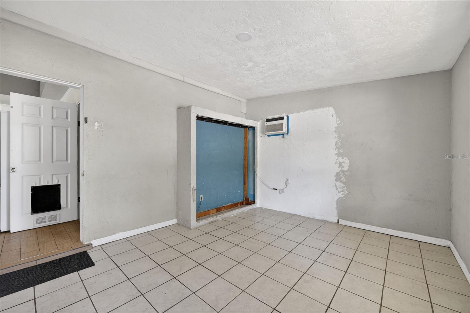 SOUTHWOOD VILLAGE FIRST ADD REP - Residential