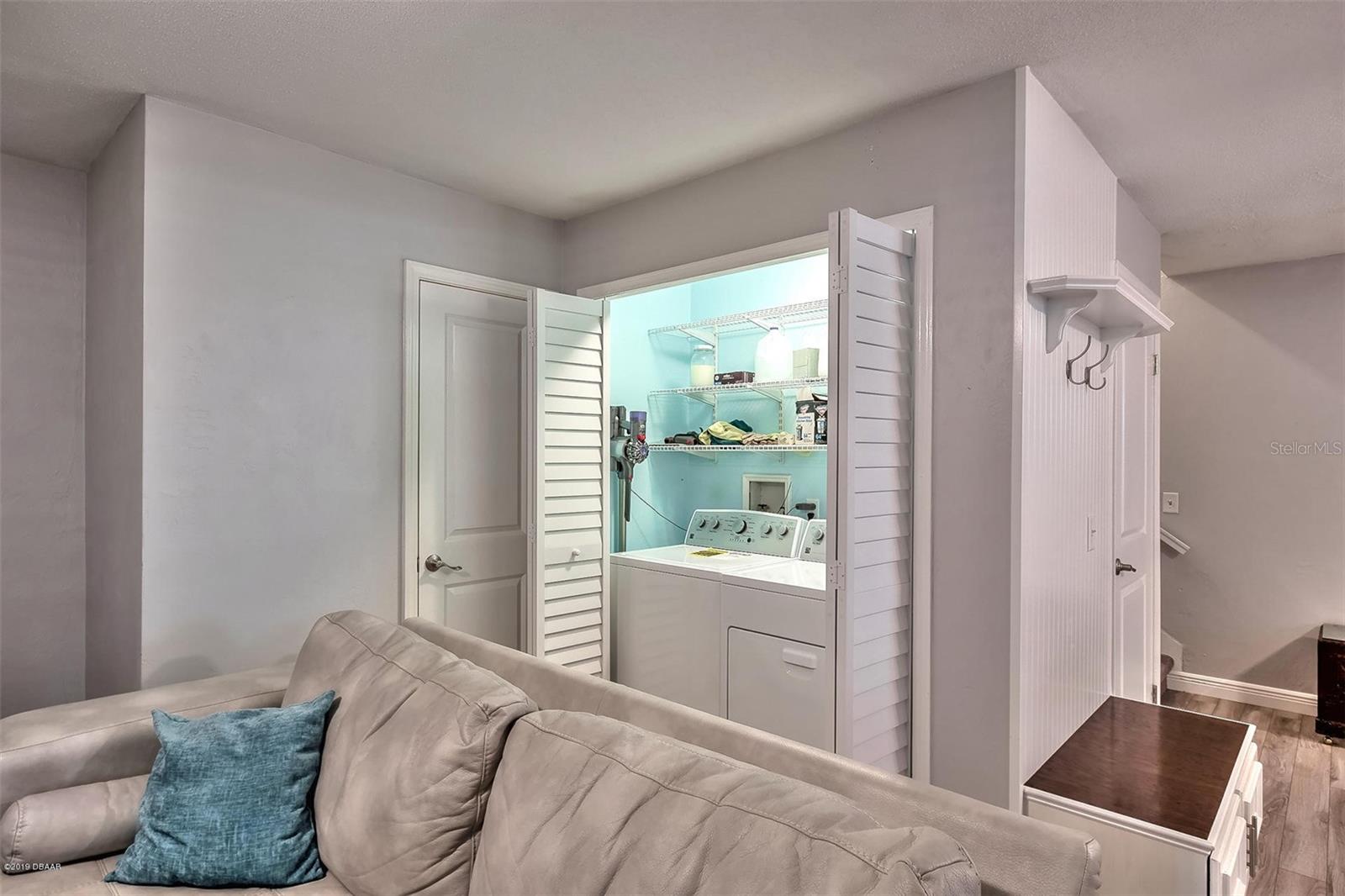 SOUTH OAK TWNHS - Residential