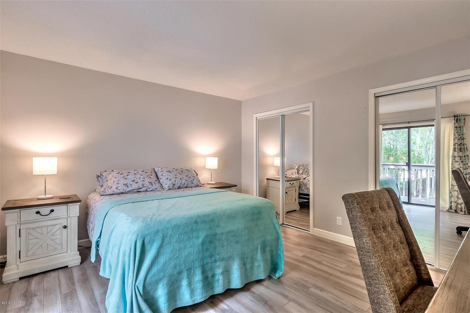 SOUTH OAK TWNHS - Residential