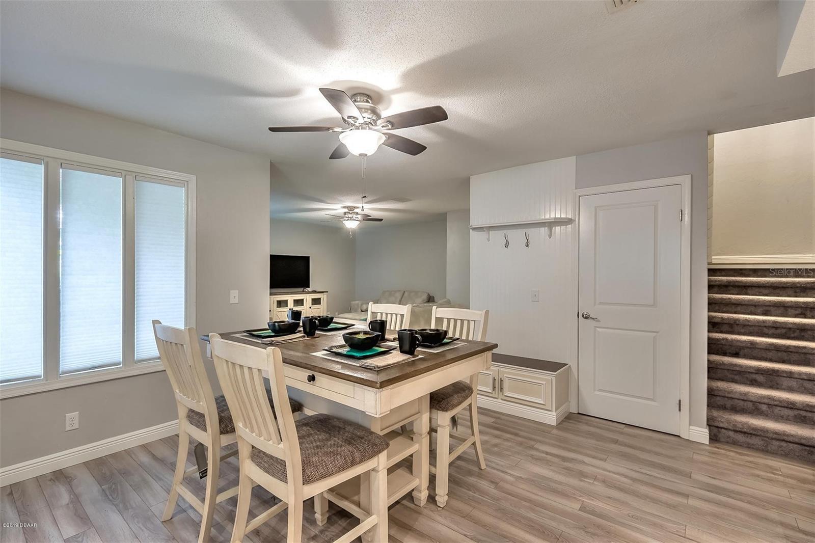 SOUTH OAK TWNHS - Residential