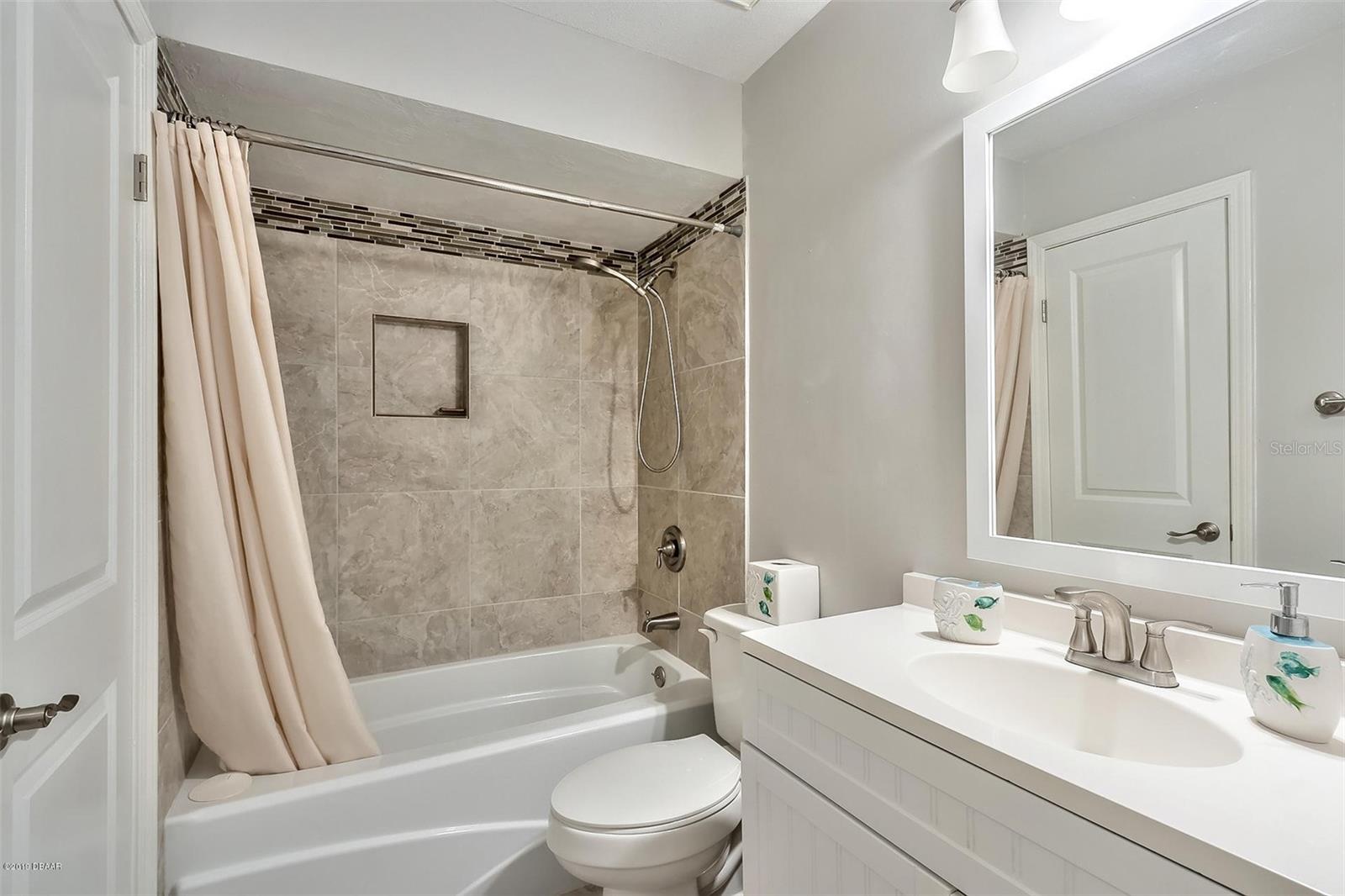 SOUTH OAK TWNHS - Residential