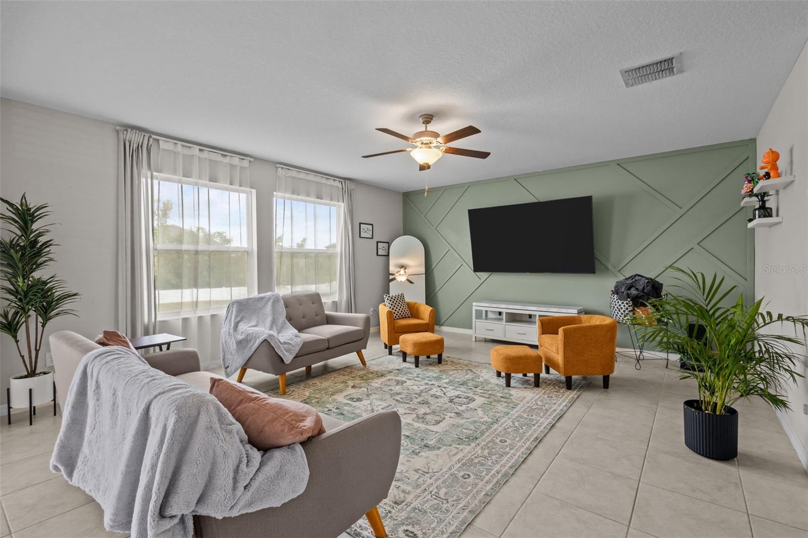 SOUTH FORK TR V PH 1 - Residential