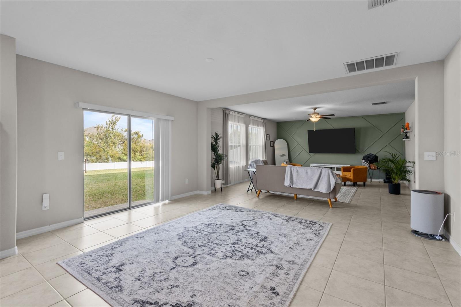 SOUTH FORK TR V PH 1 - Residential