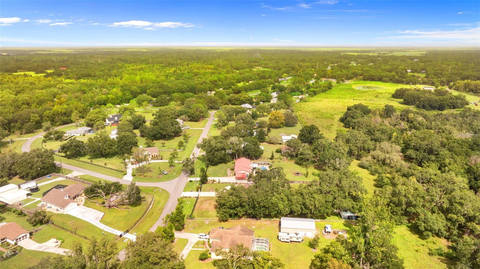 COUNTRY TRAILS - Residential