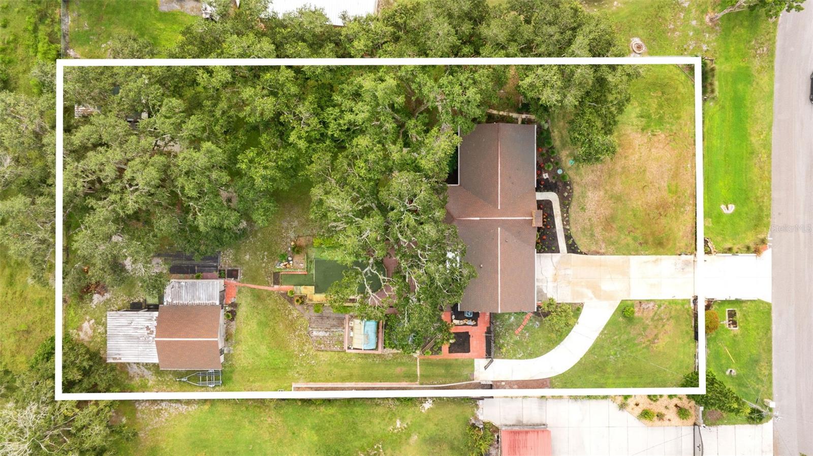 COUNTRY TRAILS - Residential