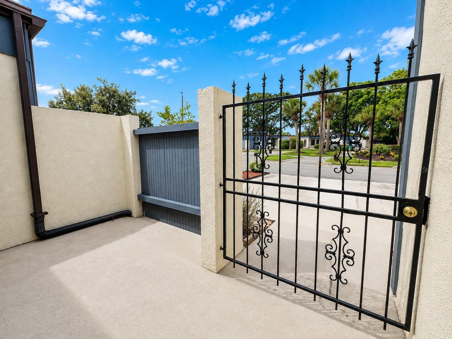 2653 CAYMAN WAY