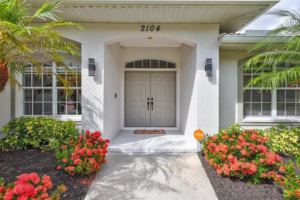 Photo of 2104 Tocobaga Lane, Nokomis, FL 34275 (MLS # A4708444)
