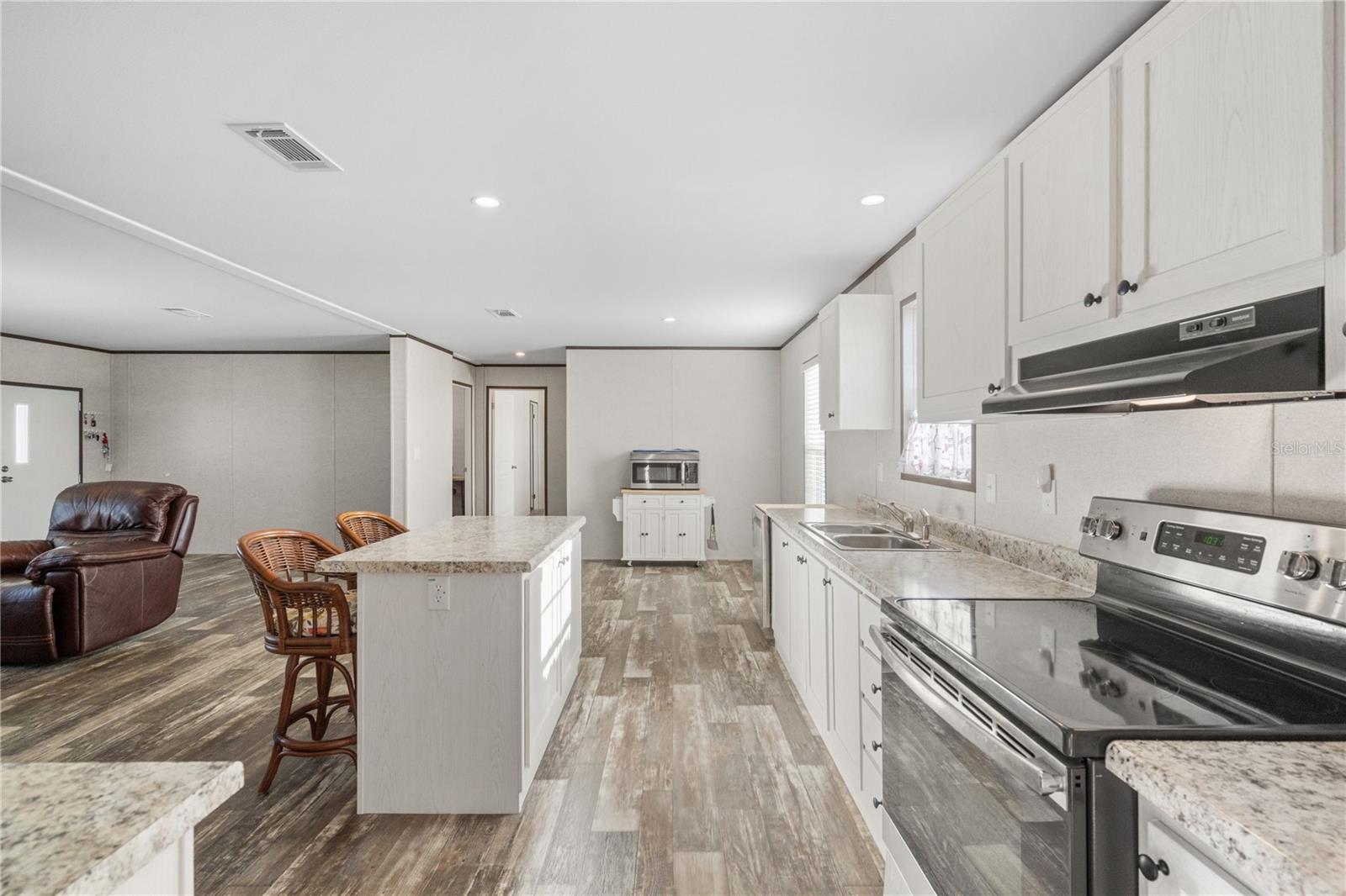 HARBOR COVE - Residential