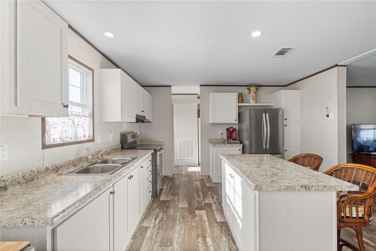 HARBOR COVE - Residential