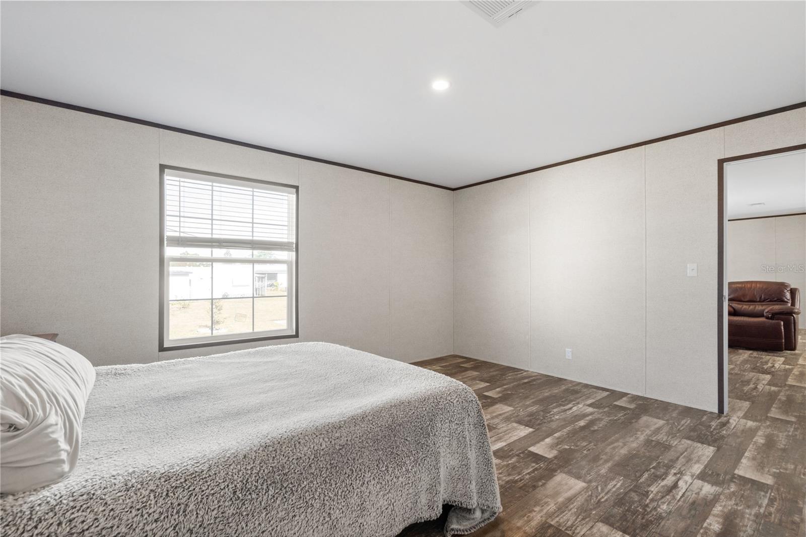 HARBOR COVE - Residential