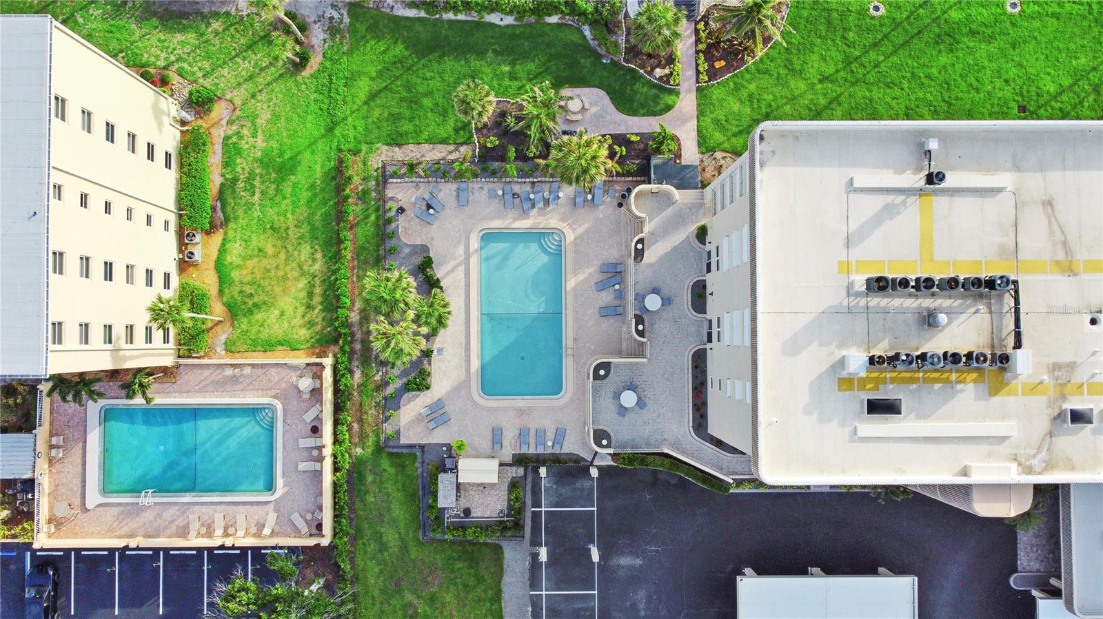 TIFFANY PLAZA - Residential