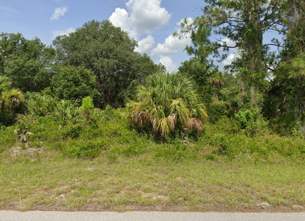 Photo of 7 Mattox Circle, North Port, FL 34288 (MLS # TB8447971)