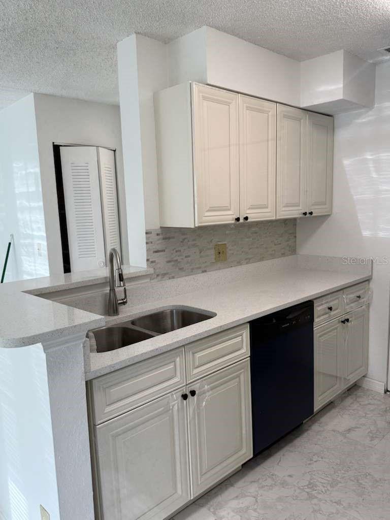 TRADEWINDS A METROWEST CONDOMINIUM 8476/0544 UNIT - Residential Lease