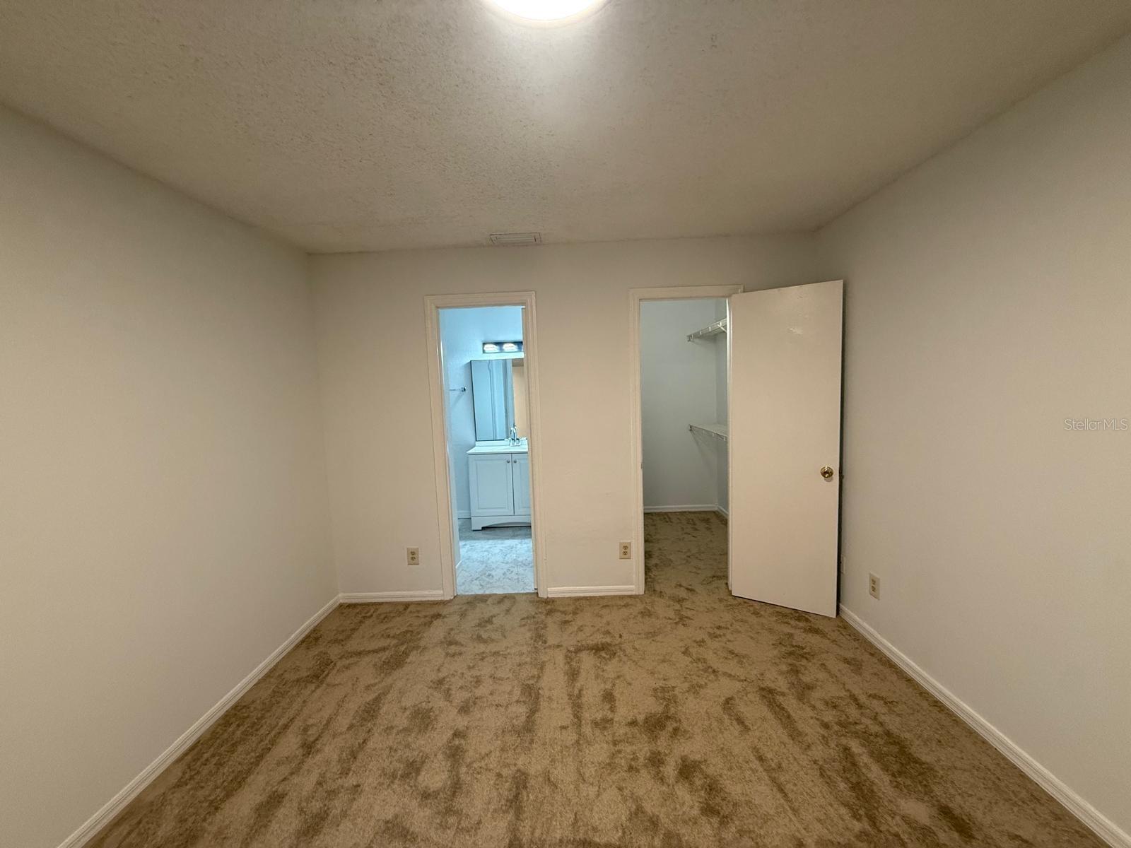 TRADEWINDS A METROWEST CONDOMINIUM 8476/0544 UNIT - Residential Lease