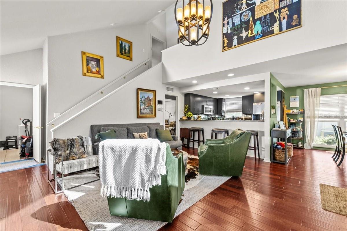 2903 W BAY COURT AVENUE