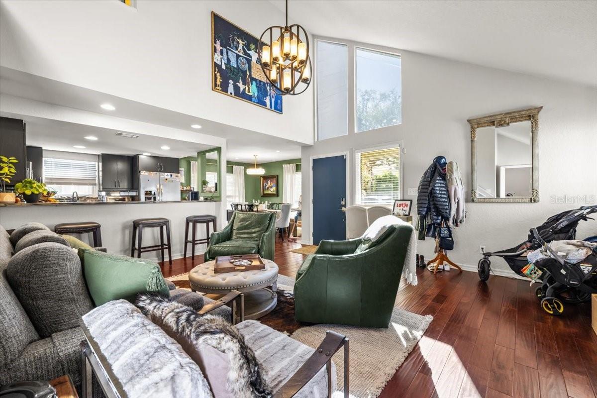 2903 W BAY COURT AVENUE