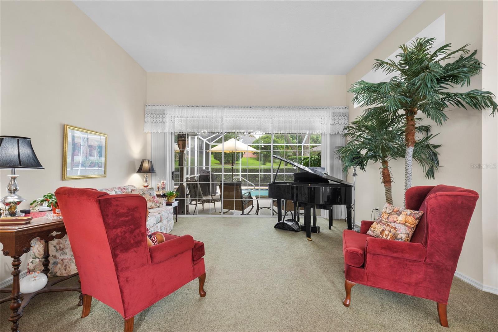 365 W BARCLAY COURT - Photo 4