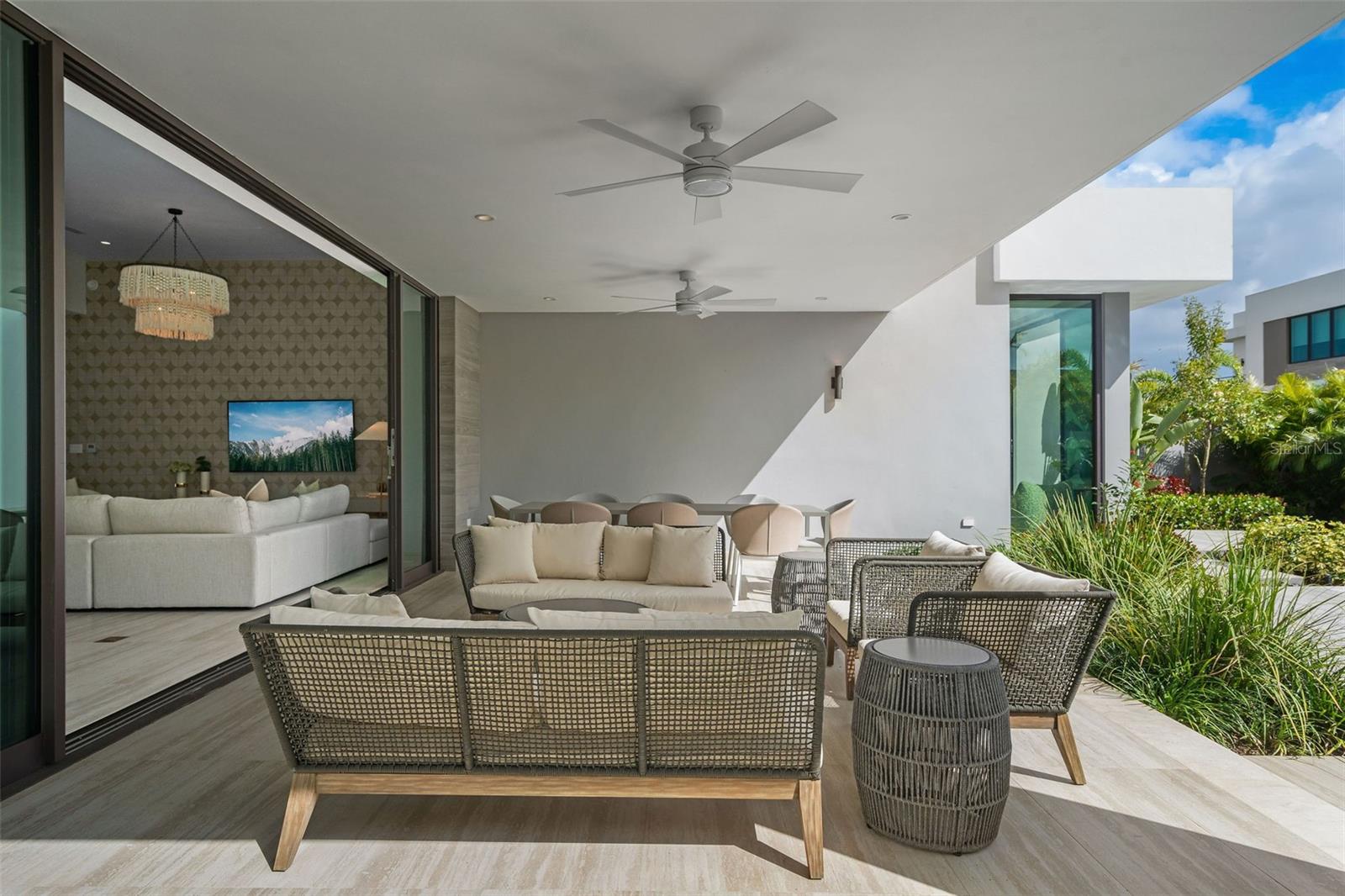 THE ISLES AT DORADO BEACH - Residential Lease