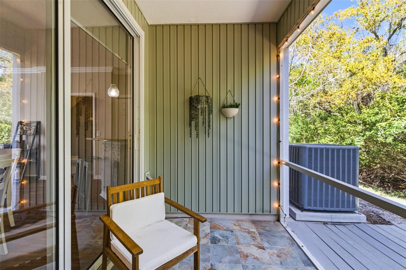 COUNTRY CHASE - Residential