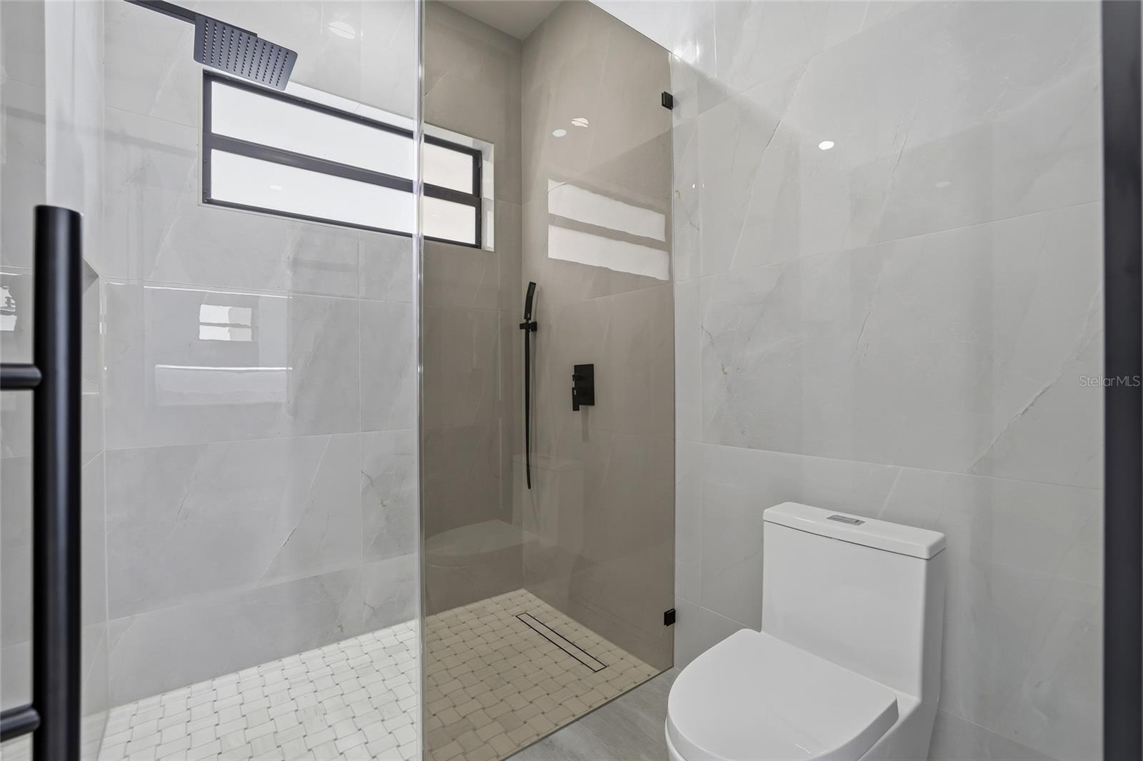 BYARS HEIGHTS RESUB OF BLK 5 - Residential