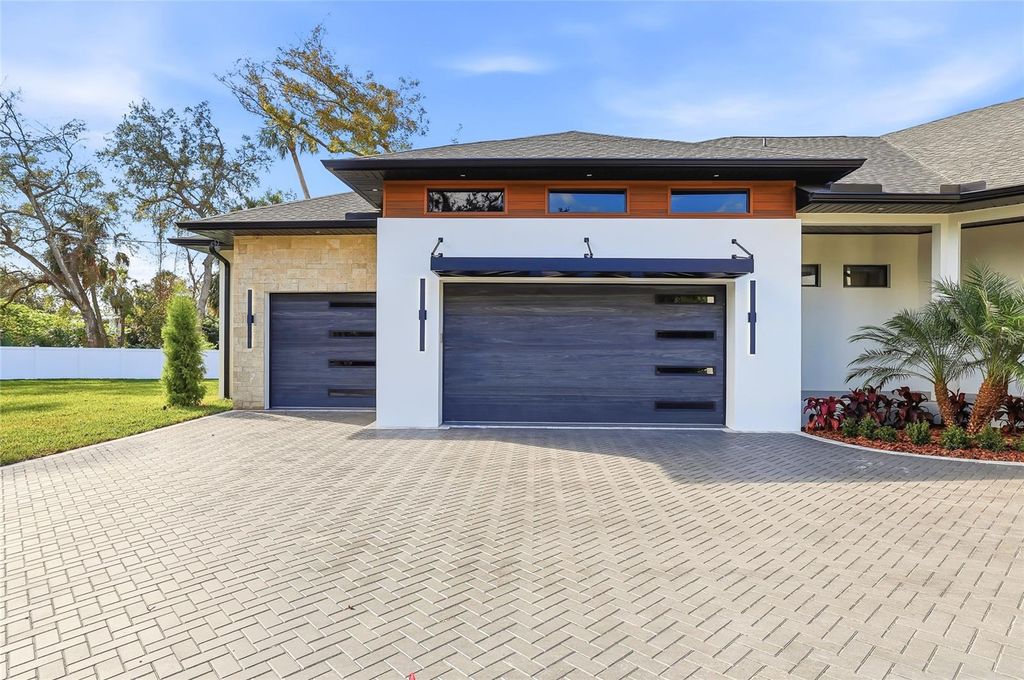 Photo of 6802 E Creek Drive, Tampa, FL 33615 (MLS # TB8462668)