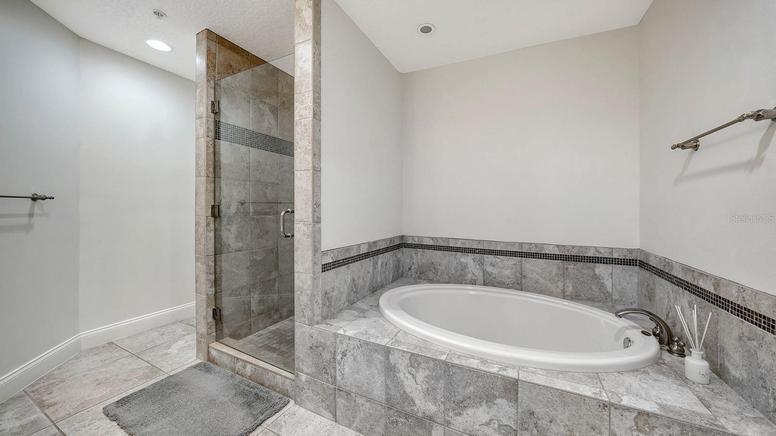 LAGUNA AT RIVIERA DUNES IV - Residential