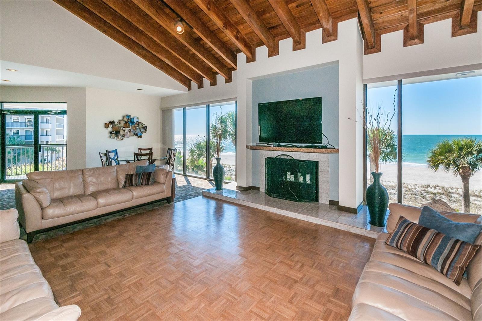 DANS ISLAND ON SAND KEY CONDO - Residential