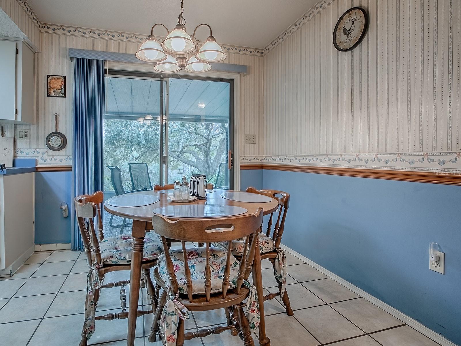 WEDGEWOOD CLUB ADD 01 - Residential