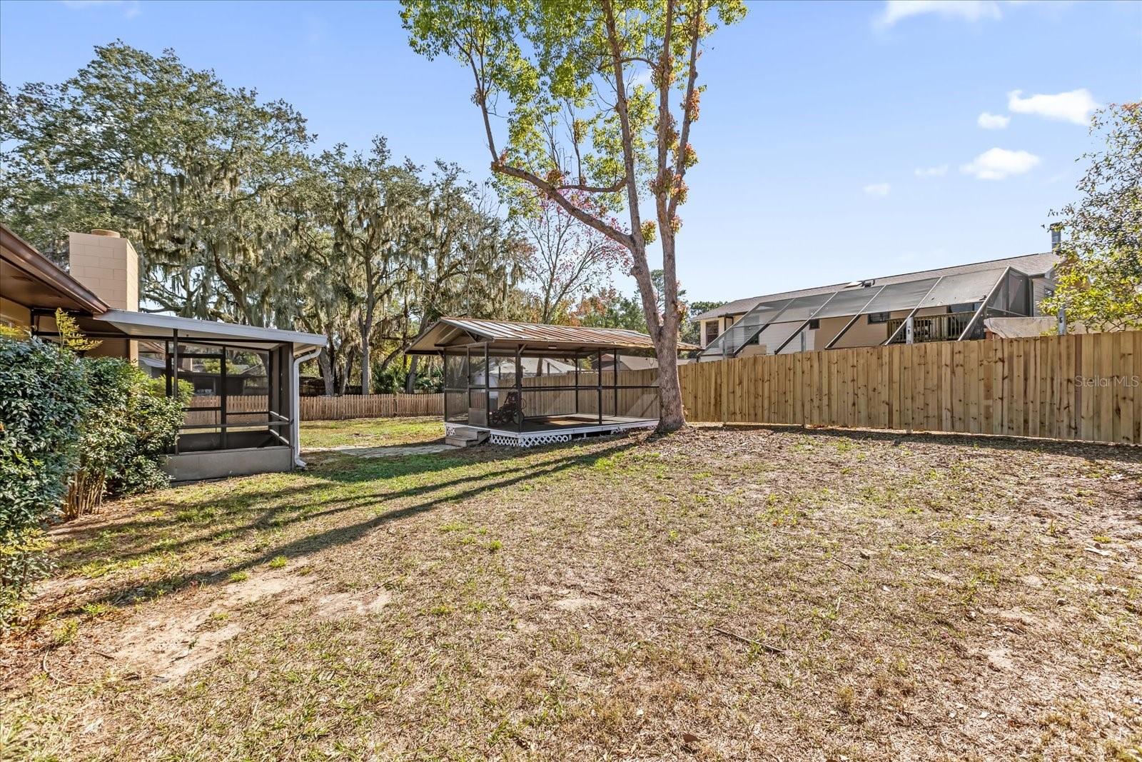 ROLLING OAKS - Residential