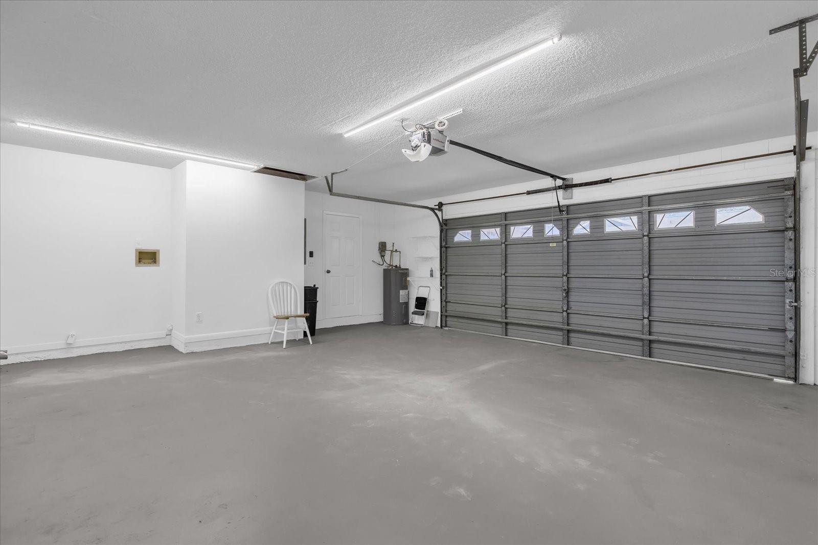 ROLLING OAKS - Residential