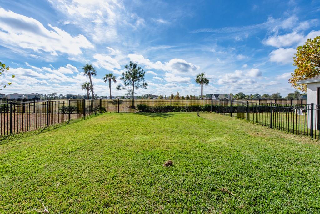 B & D HAWKSTONE PH 1 - Residential