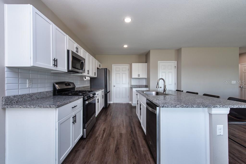 B & D HAWKSTONE PH 1 - Residential