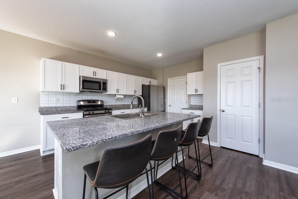 B & D HAWKSTONE PH 1 - Residential