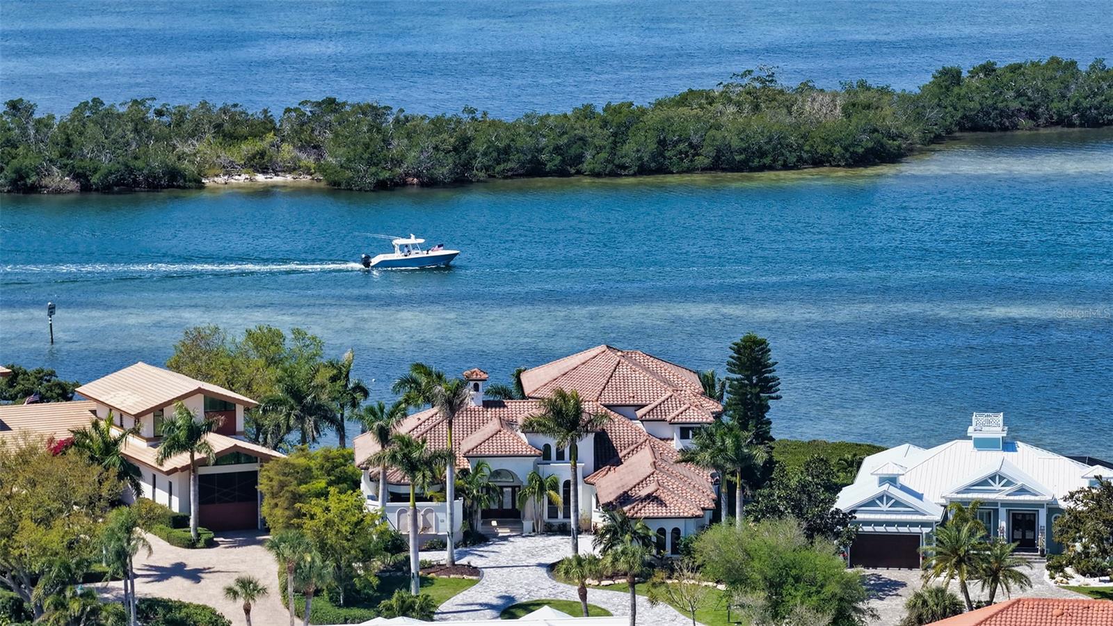 275 LOOKOUT POINT DRIVE