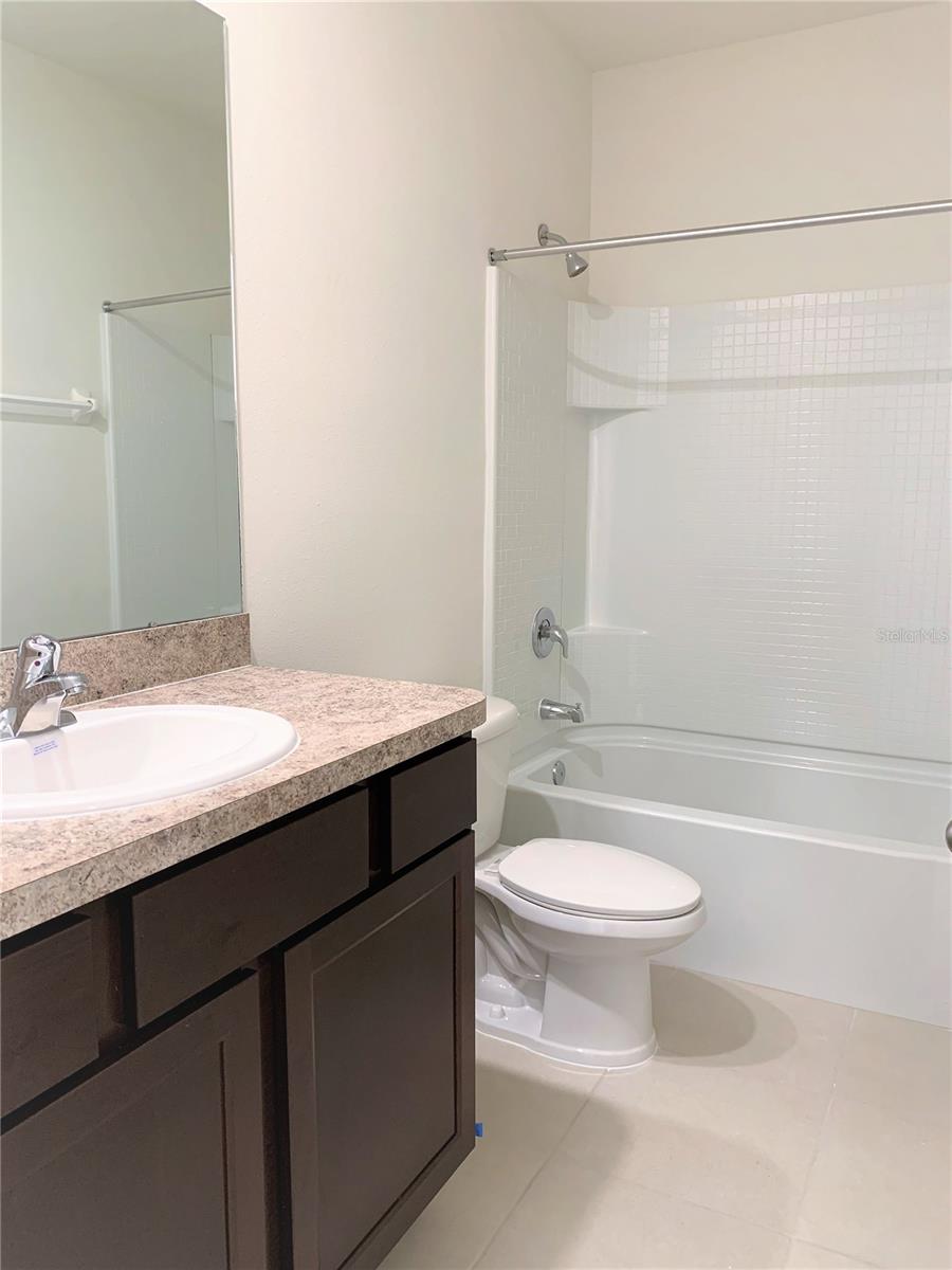 EAGLE PALM PH 3B - Residential Lease