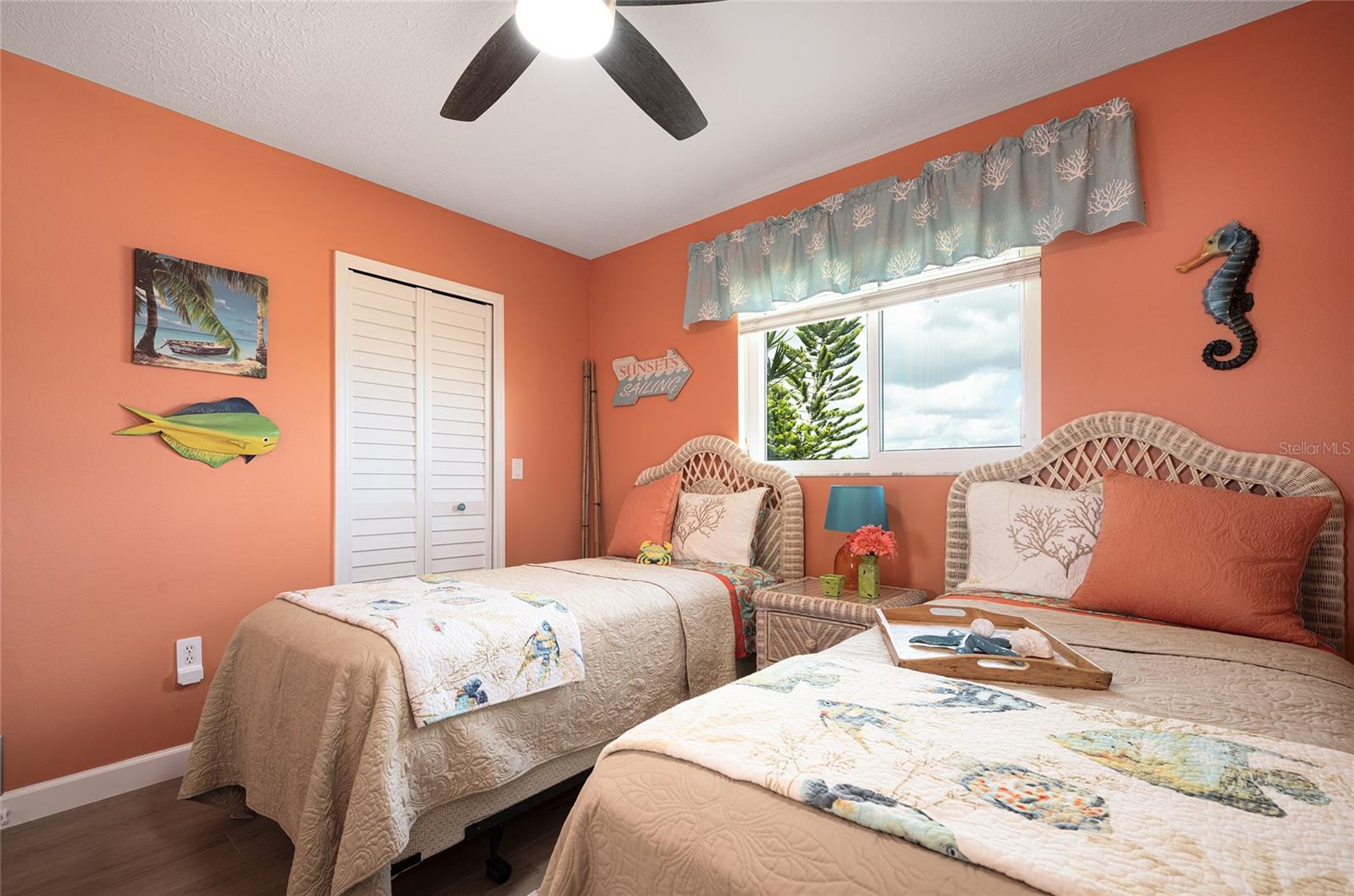 TROY LAKE - Residential