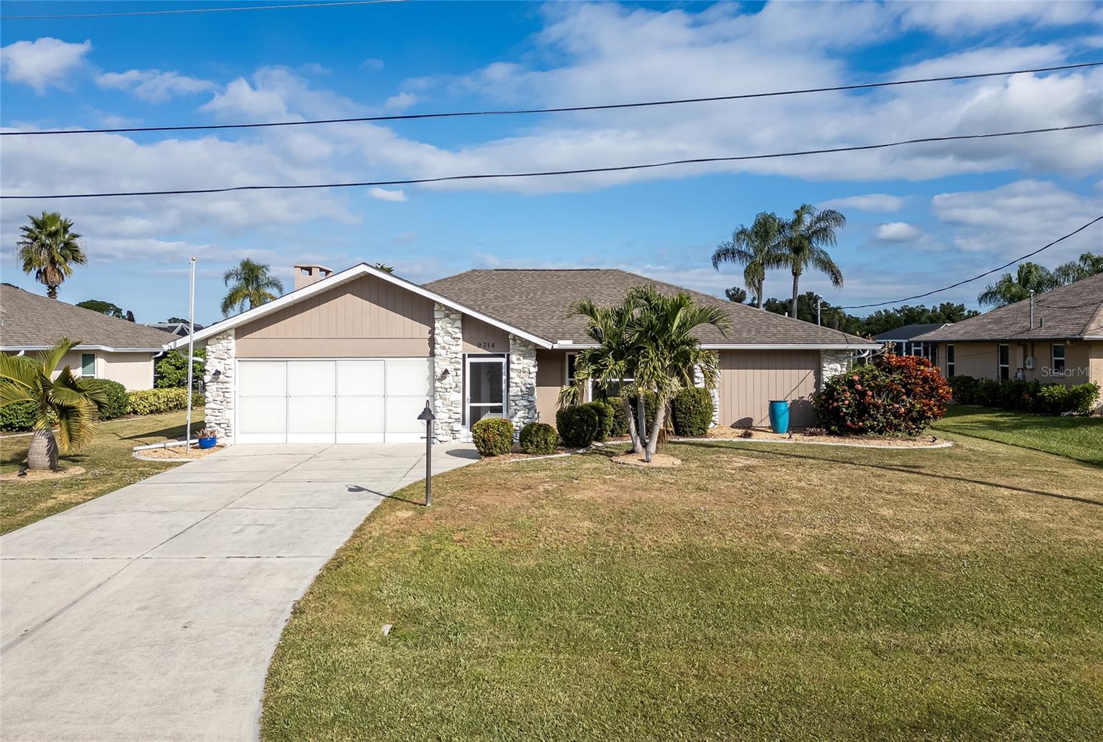 TROY LAKE - Residential