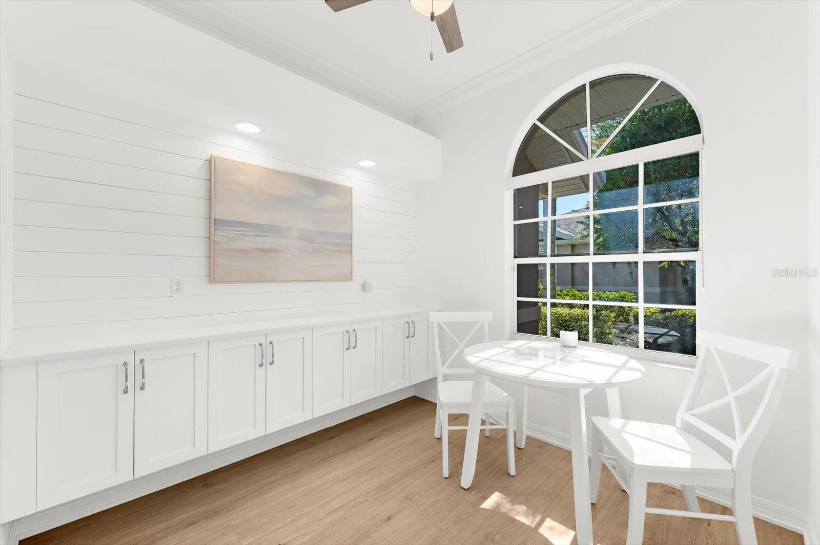 HERITAGE OAKS GOLF & COUNTRY CLUB - Residential