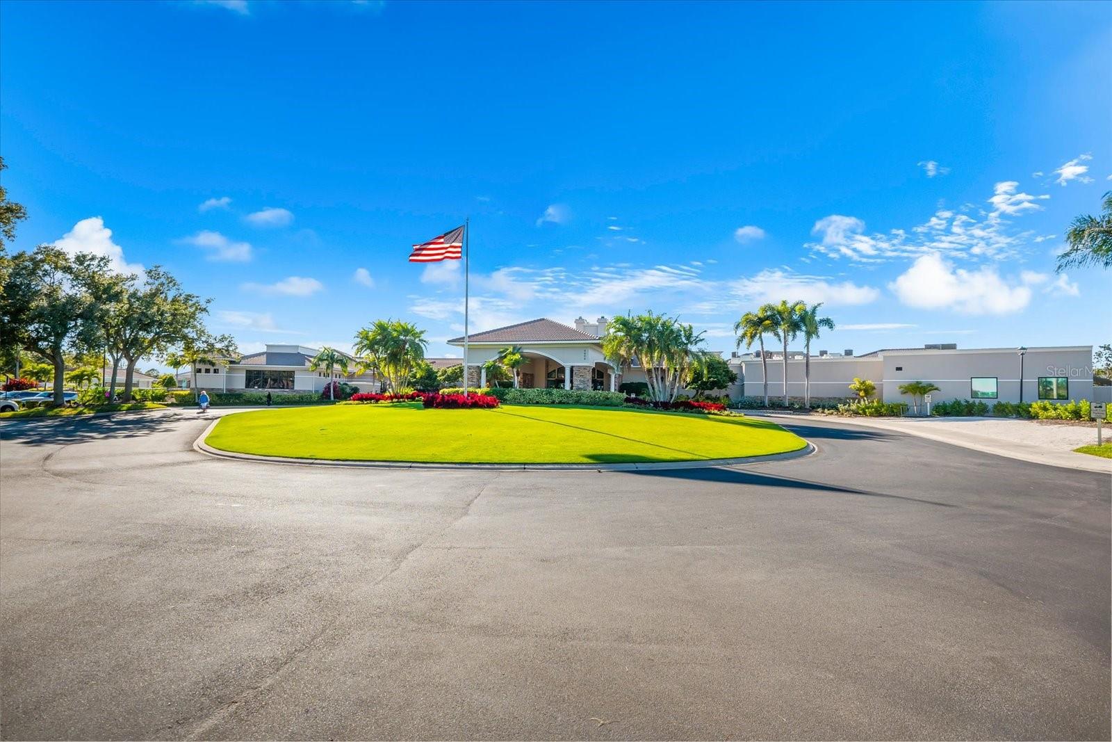 HERITAGE OAKS GOLF & COUNTRY CLUB - Residential
