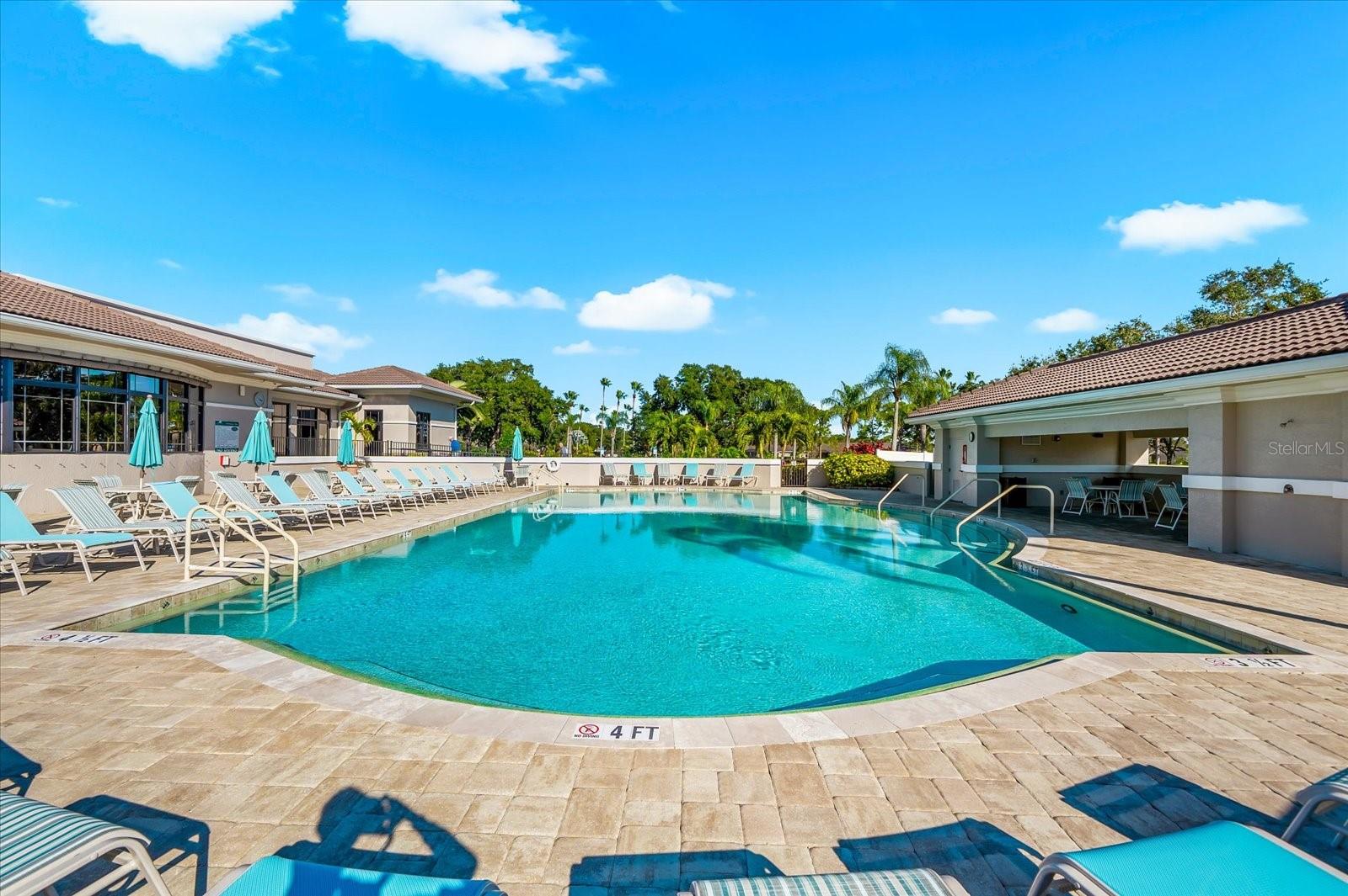 HERITAGE OAKS GOLF & COUNTRY CLUB - Residential