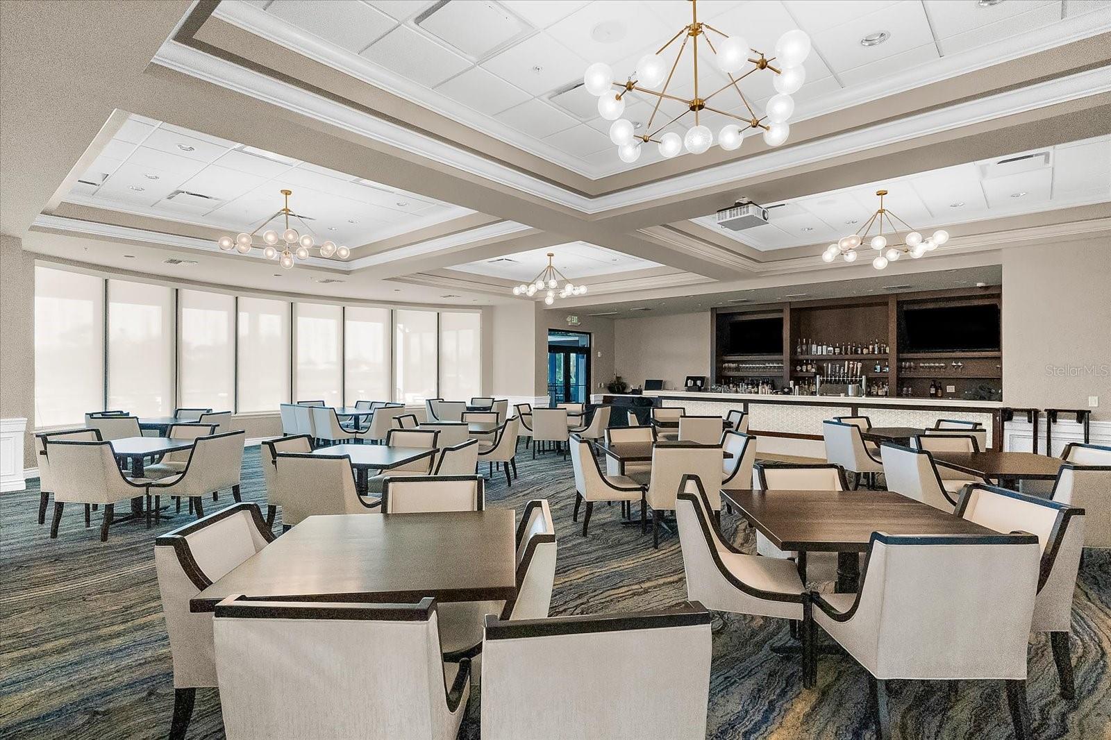 HERITAGE OAKS GOLF & COUNTRY CLUB - Residential