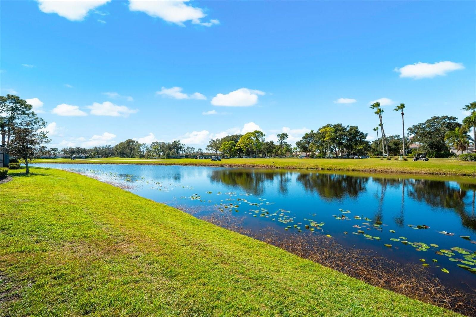 HERITAGE OAKS GOLF & COUNTRY CLUB - Residential