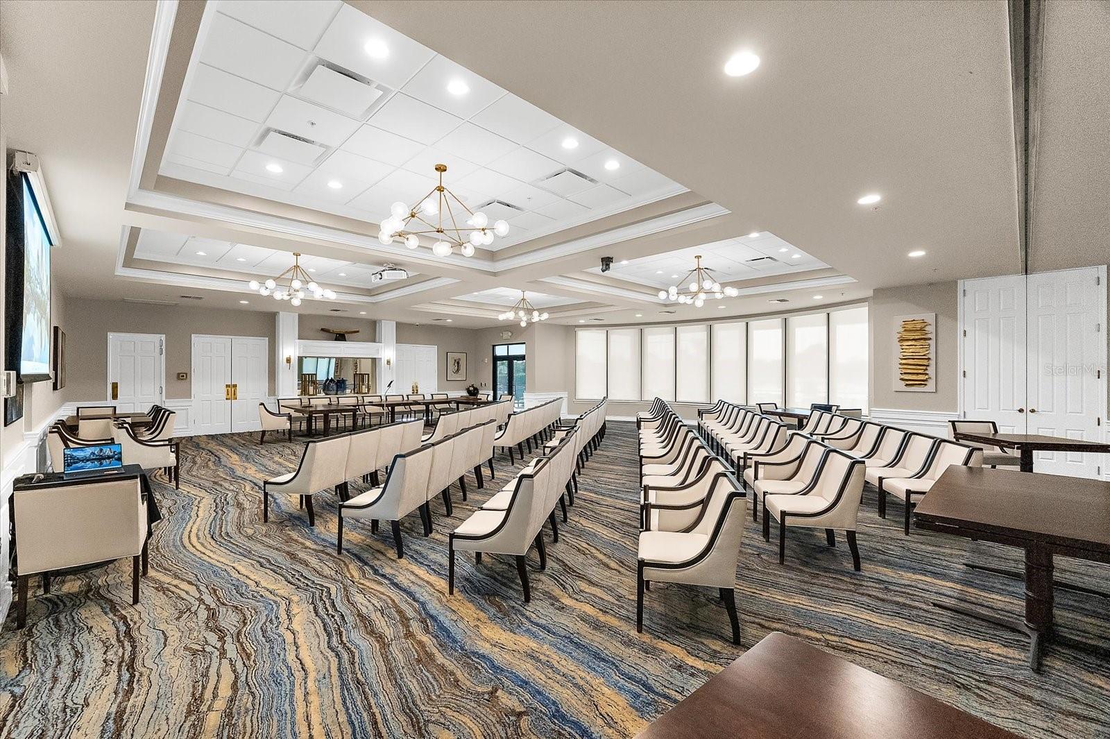 HERITAGE OAKS GOLF & COUNTRY CLUB - Residential