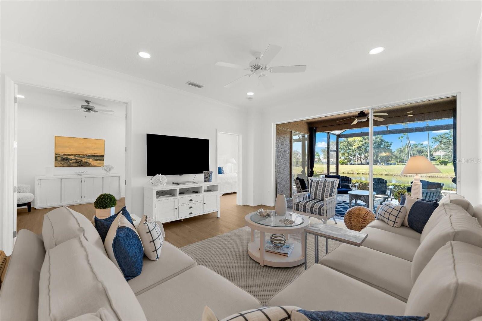 HERITAGE OAKS GOLF & COUNTRY CLUB - Residential