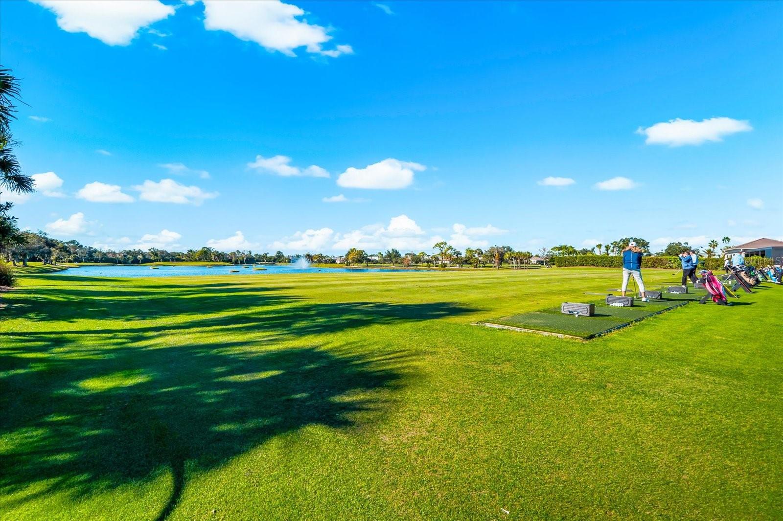 HERITAGE OAKS GOLF & COUNTRY CLUB - Residential