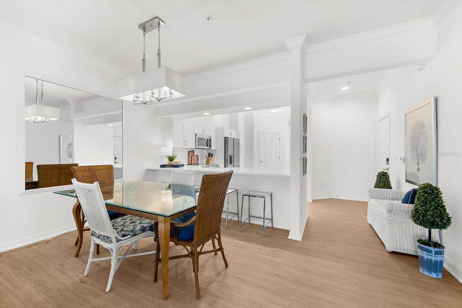 HERITAGE OAKS GOLF & COUNTRY CLUB - Residential