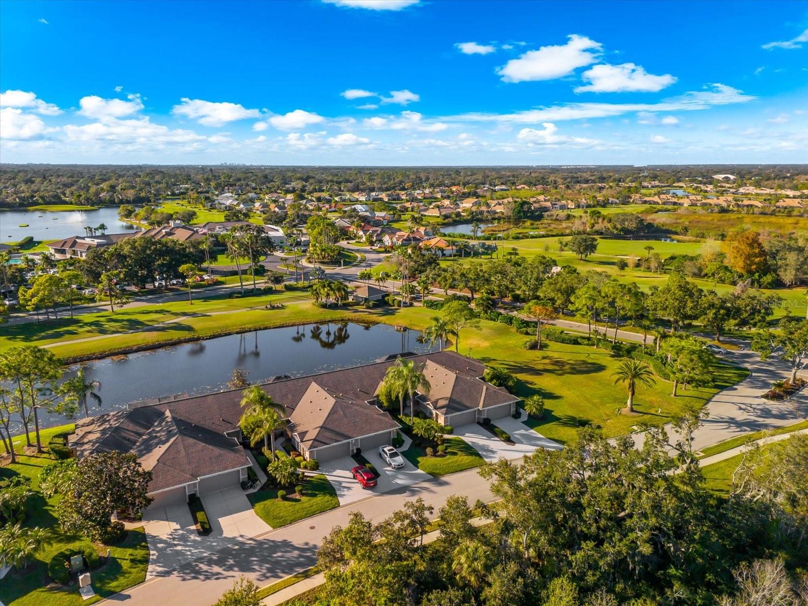 HERITAGE OAKS GOLF & COUNTRY CLUB - Residential
