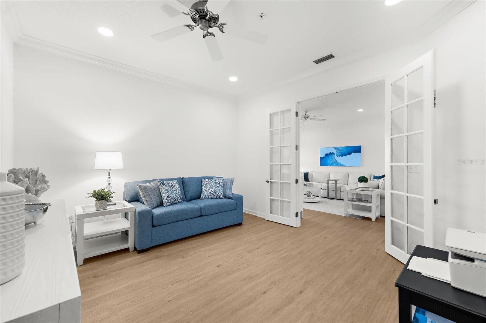 HERITAGE OAKS GOLF & COUNTRY CLUB - Residential